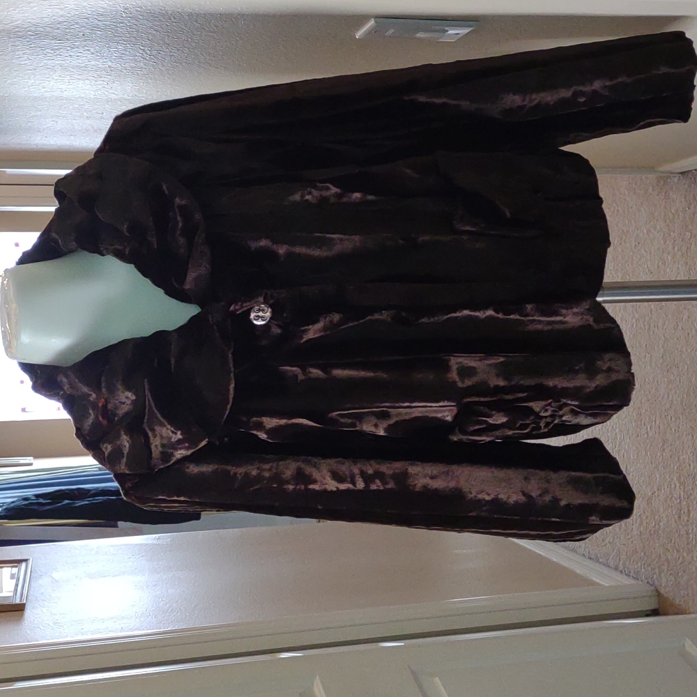 Bern and Mort chocolate brown faux fur jacket size medium